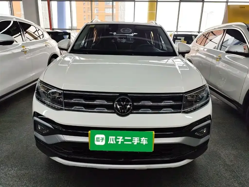 Volkswagen T-Cross — фото 10