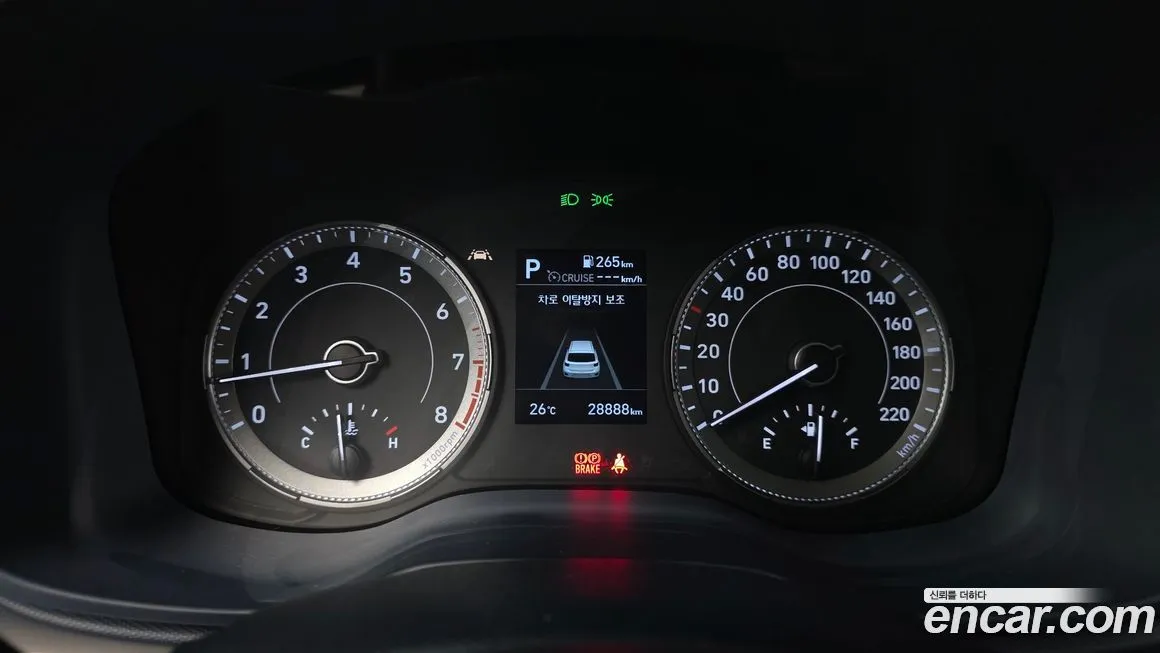 Hyundai Venue — фото 2