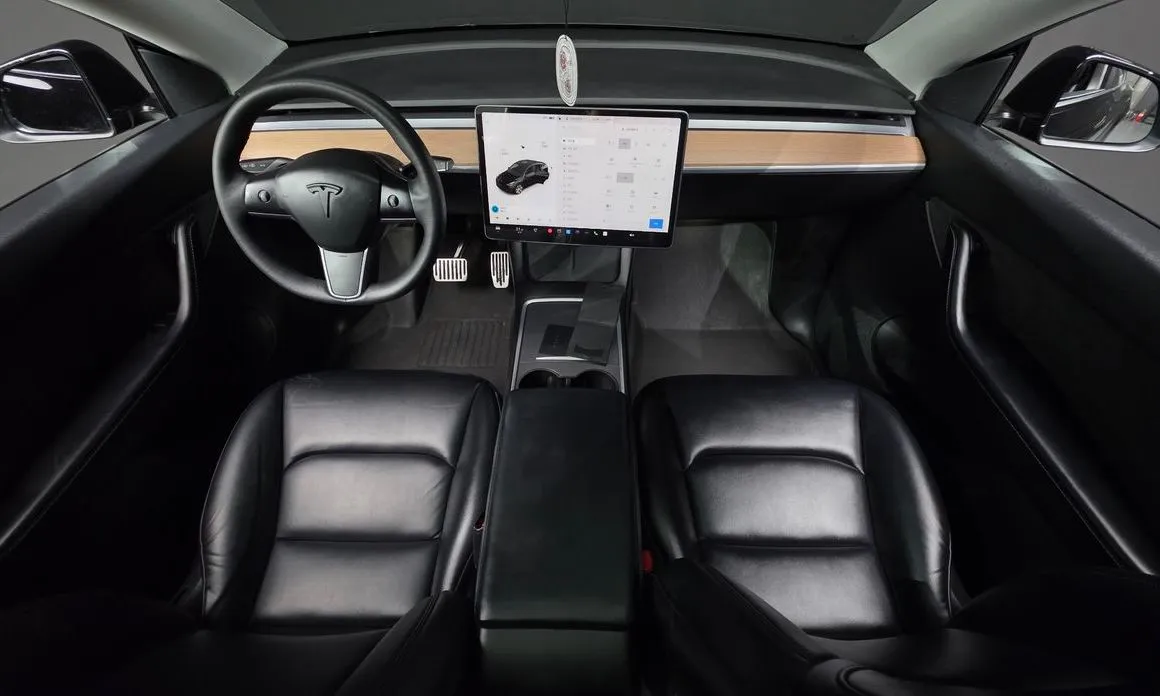 Tesla Model Y — фото 7