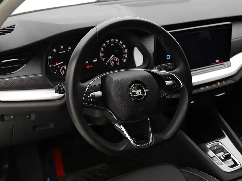 Skoda Octavia — фото 6