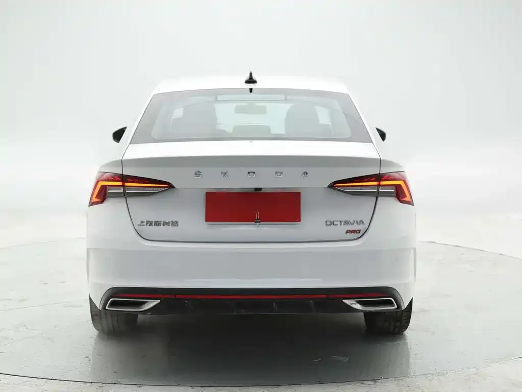 Skoda Octavia — фото 3