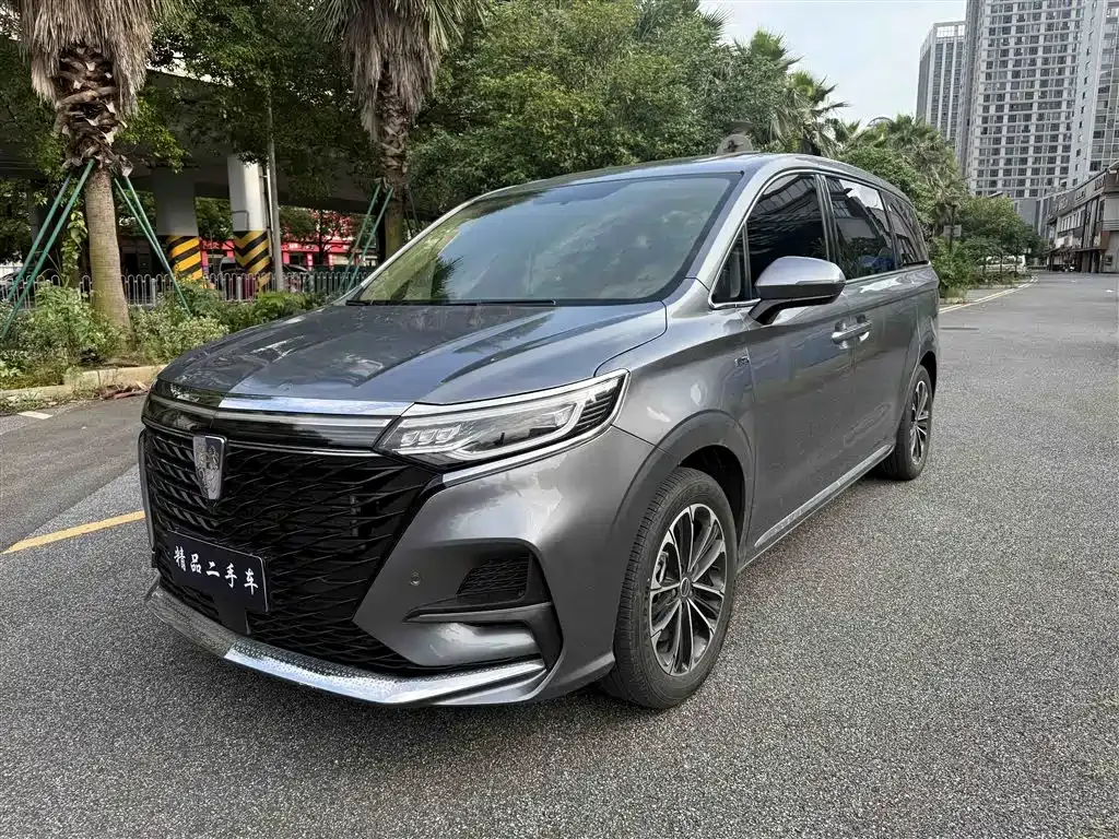 Roewe iMAX8 — фото 1