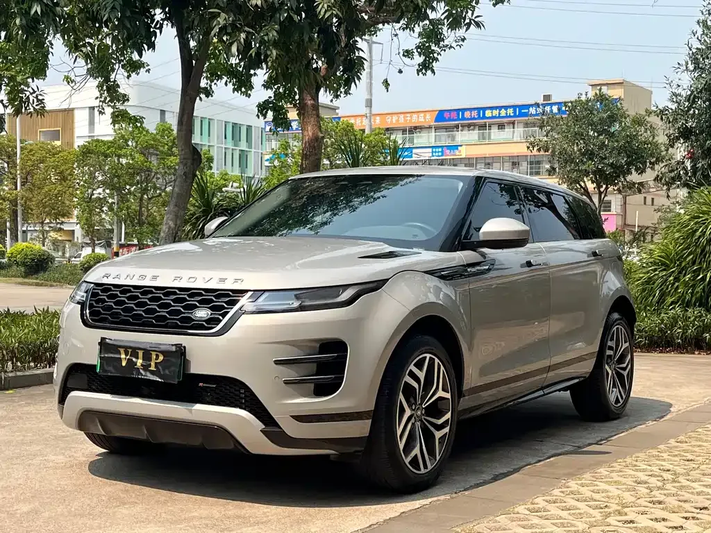 Land Rover Evoque PHEV — фото 1