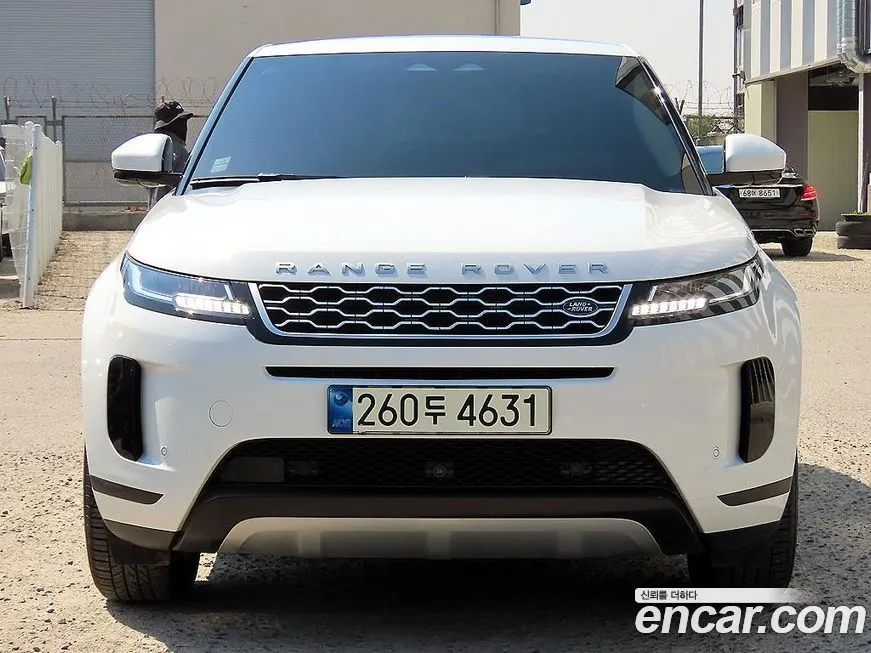 Land Rover Range Rover Evoque — фото 1