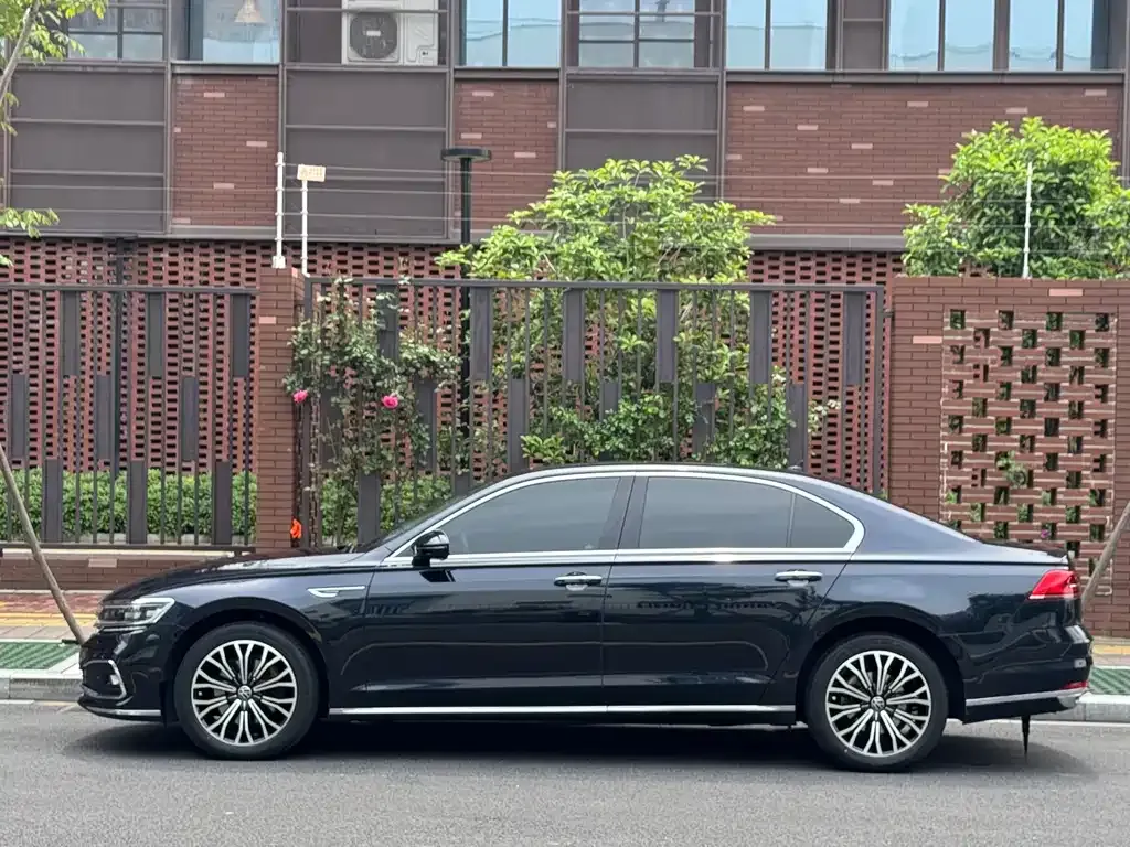 Volkswagen Phideon — фото 4