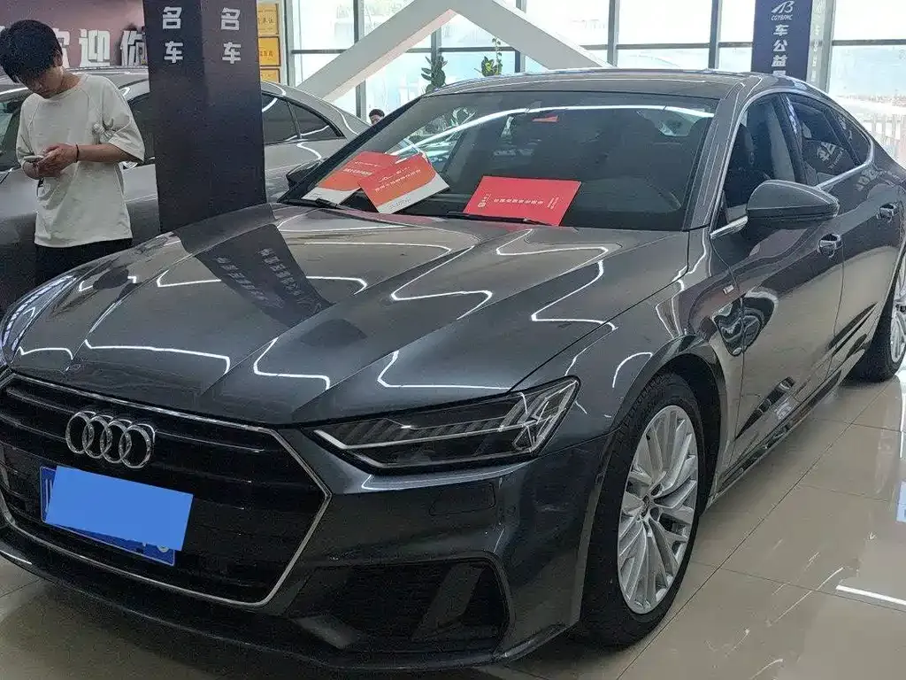 Audi A7 — фото 1
