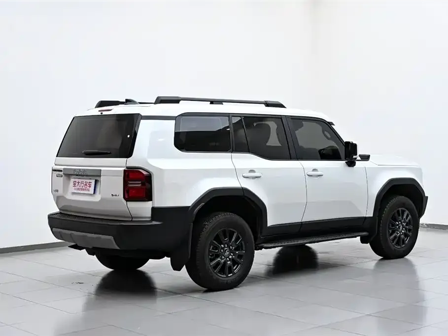 Toyota Prado — фото 10