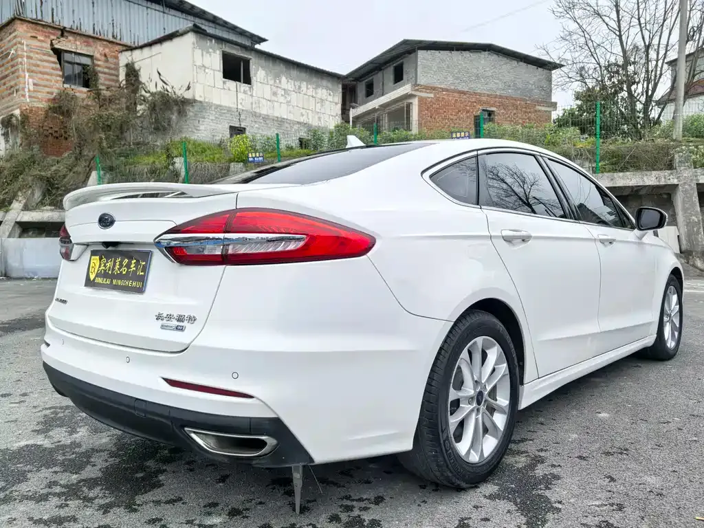 Ford Mondeo — фото 2