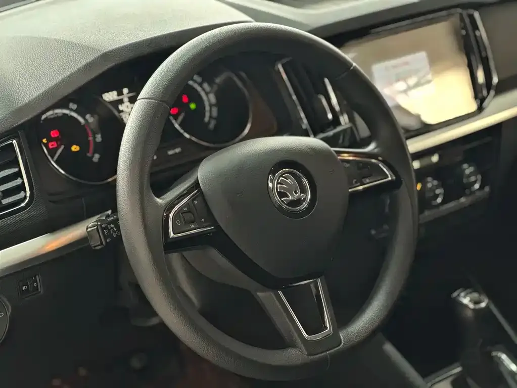 Skoda Kamiq — фото 3