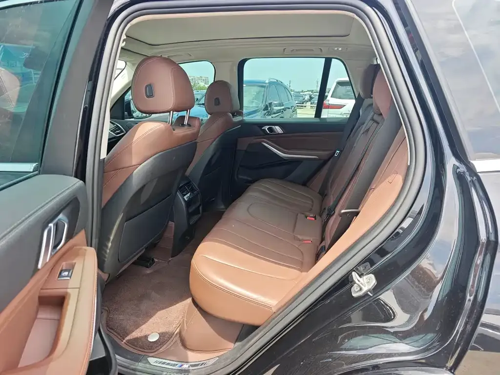 BMW X5 (Import) — фото 2