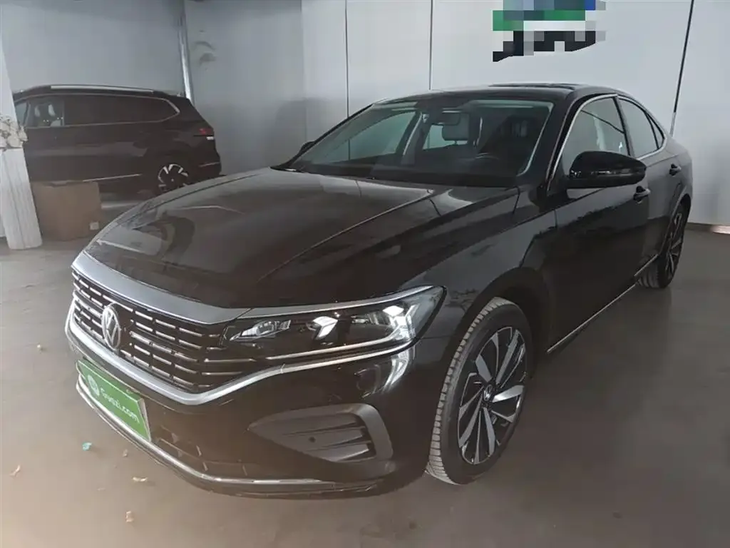 Volkswagen Passat — фото 1