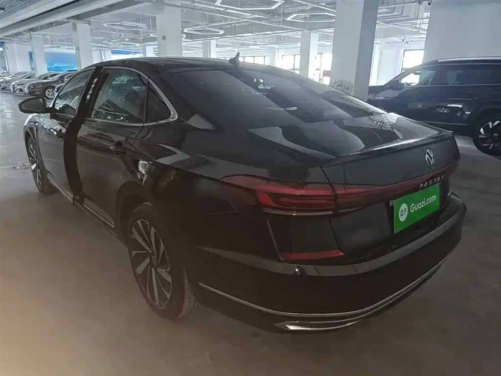 Volkswagen Passat — фото 3