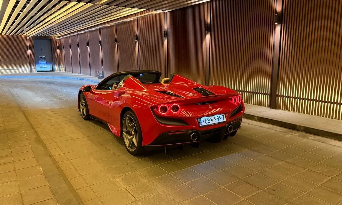 Ferrari F8 — фото 4