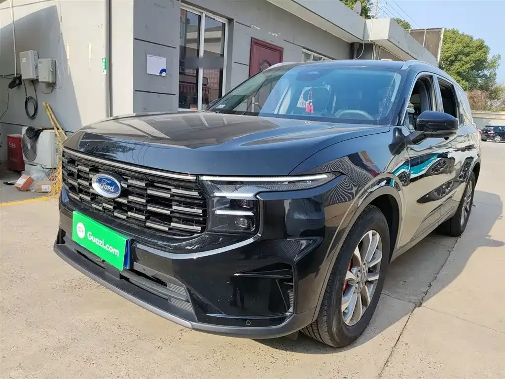Ford Edge — фото 1