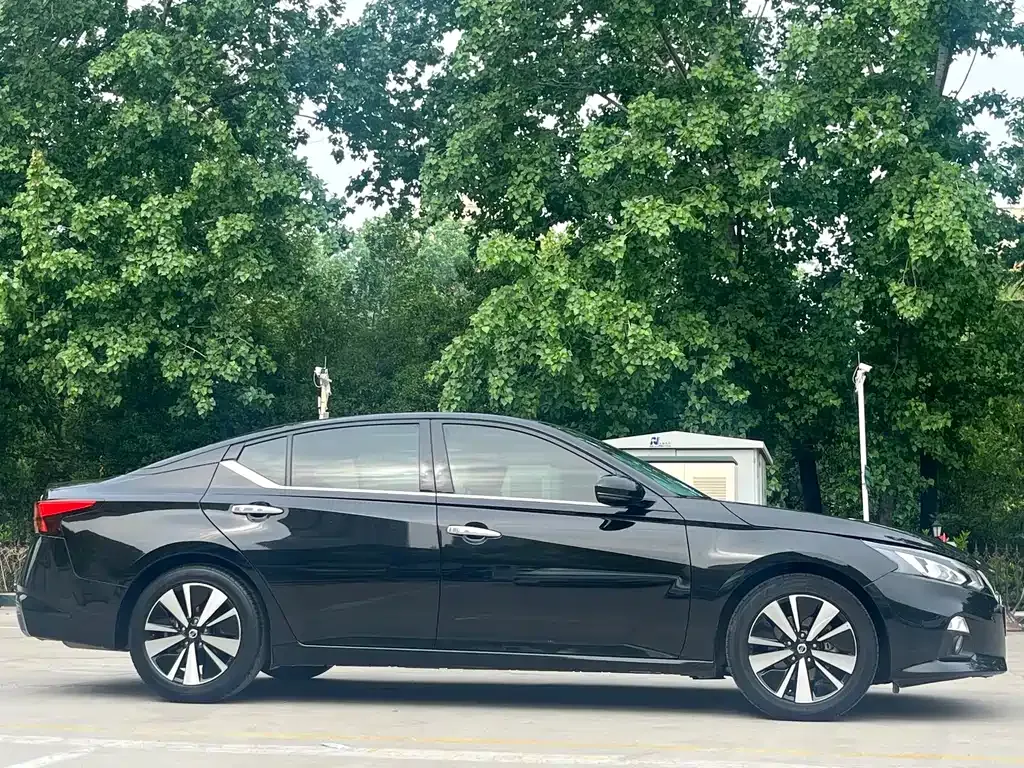Nissan Teana — фото 10
