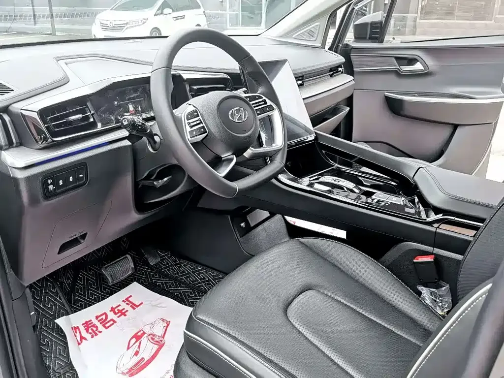 Hyundai Custo — фото 3