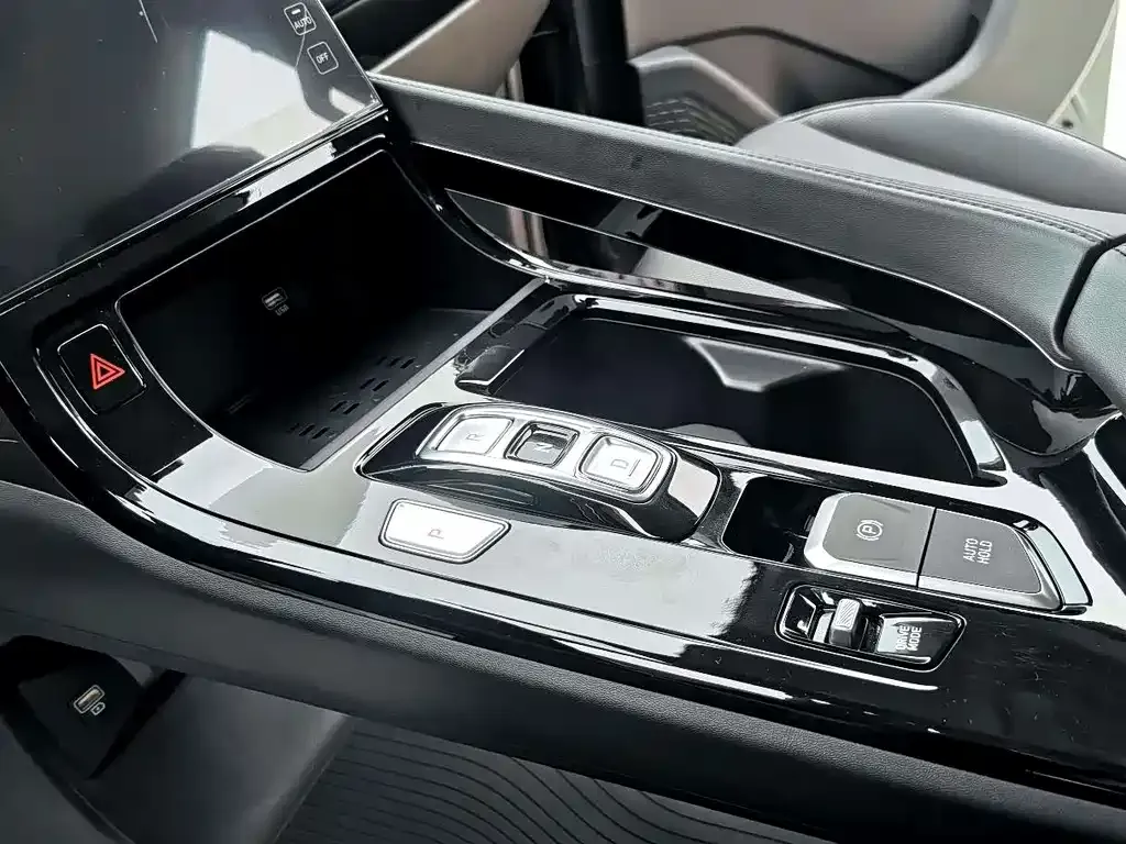Hyundai Custo — фото 2