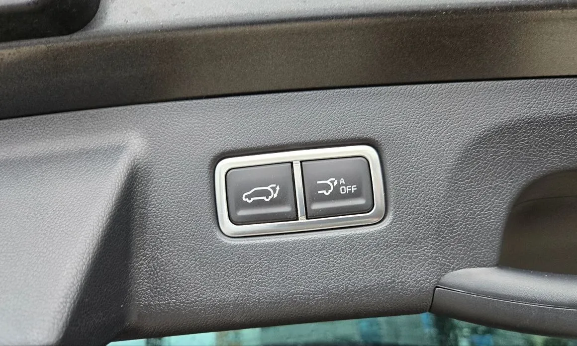 Kia Sorento — фото 8