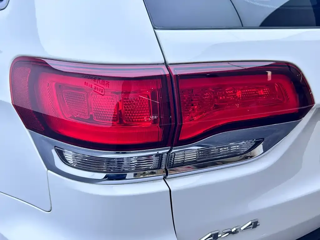 Jeep Grand Cherokee (Import) — фото 6