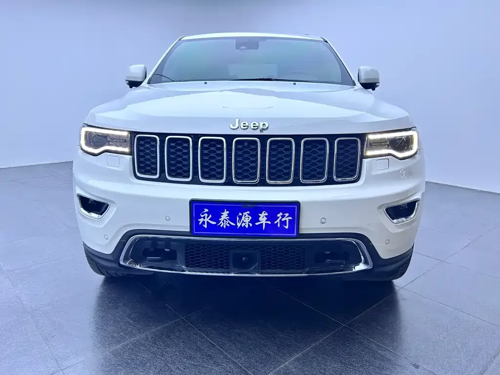 Jeep Grand Cherokee (Import) — фото 5