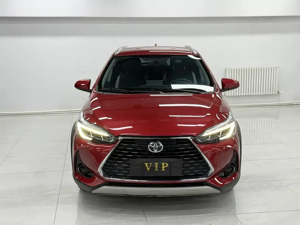 Toyota Yaris L — фото 9