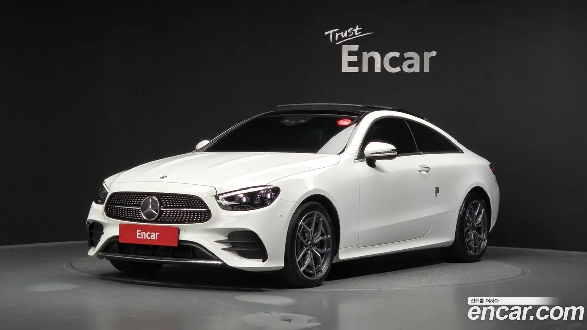 Mercedes-Benz E-Class — фото 1