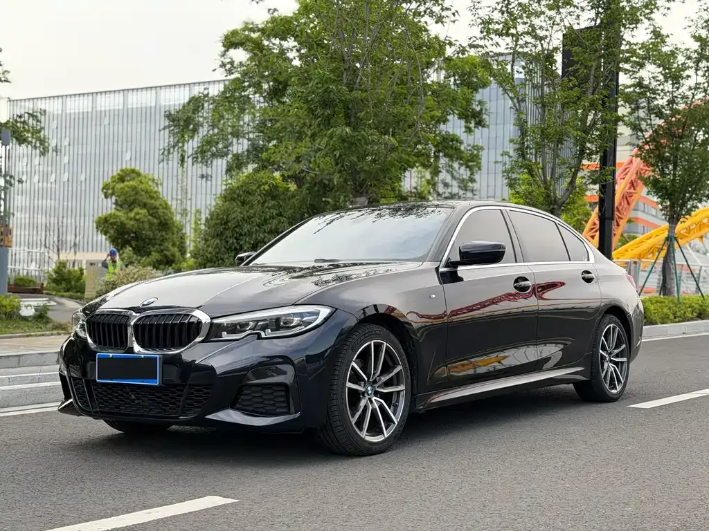 BMW 3 Series — фото 1