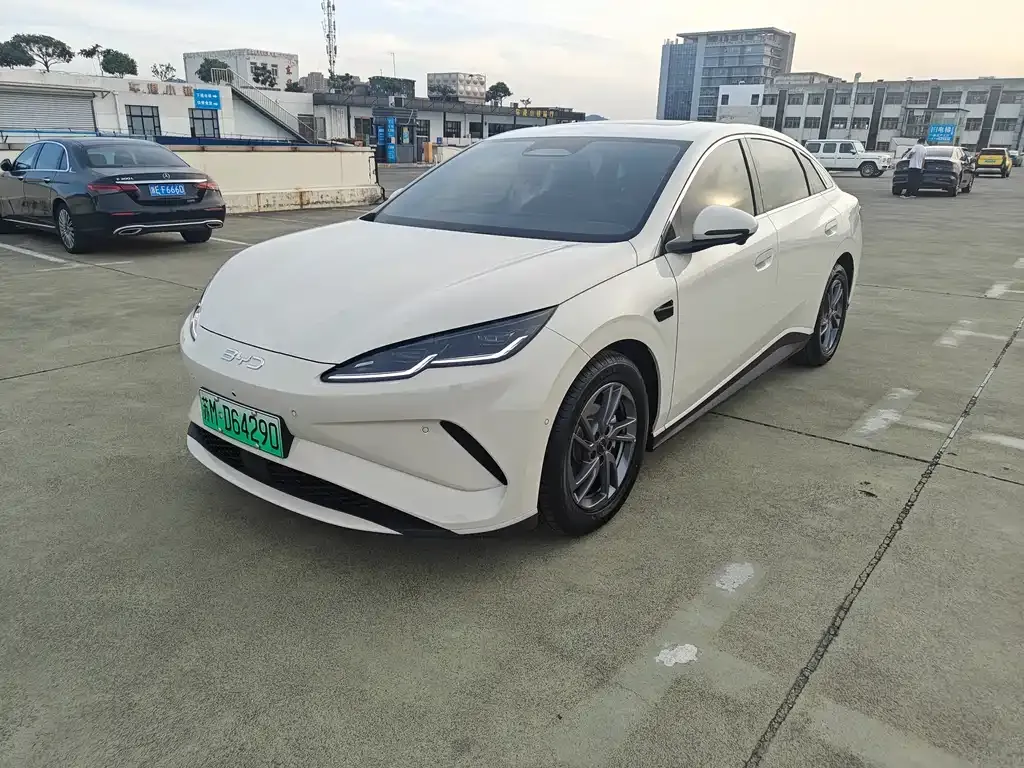 BYD Seal 06 — фото 1