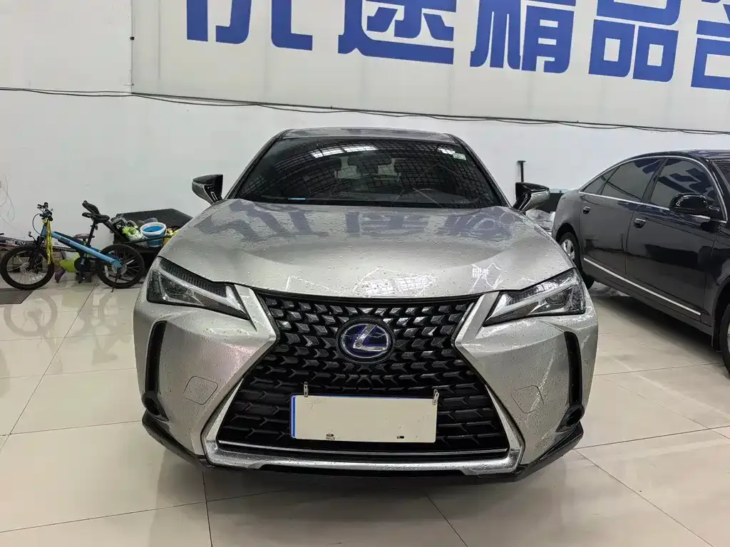 Lexus UX — фото 5
