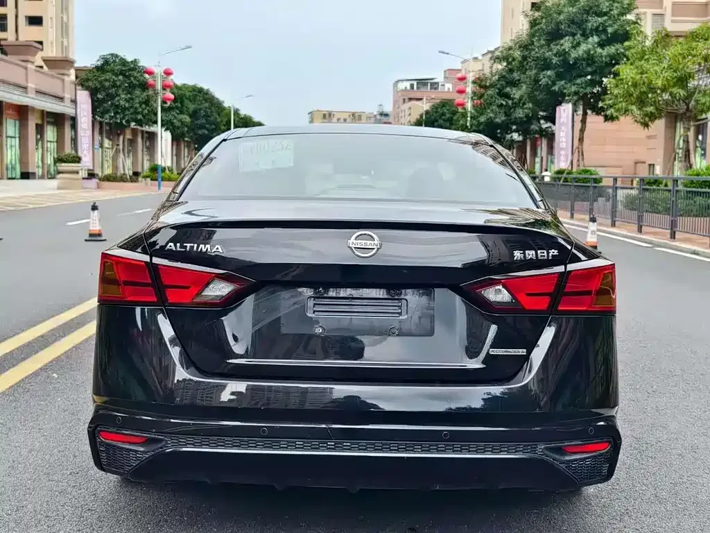 Nissan Teana — фото 6
