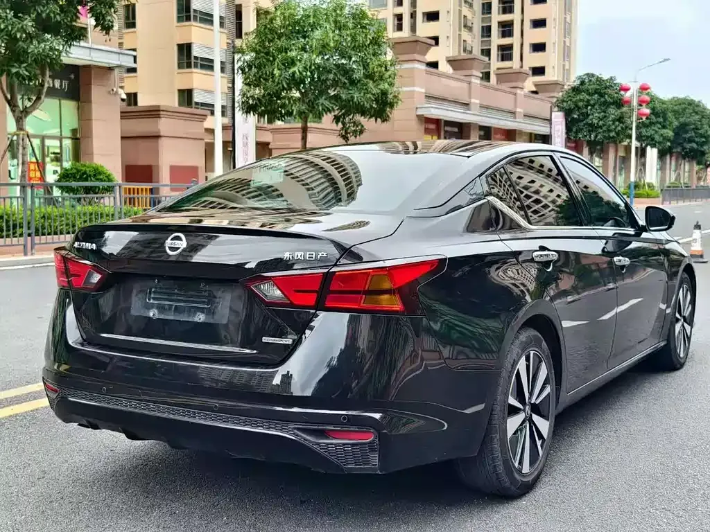 Nissan Teana — фото 3