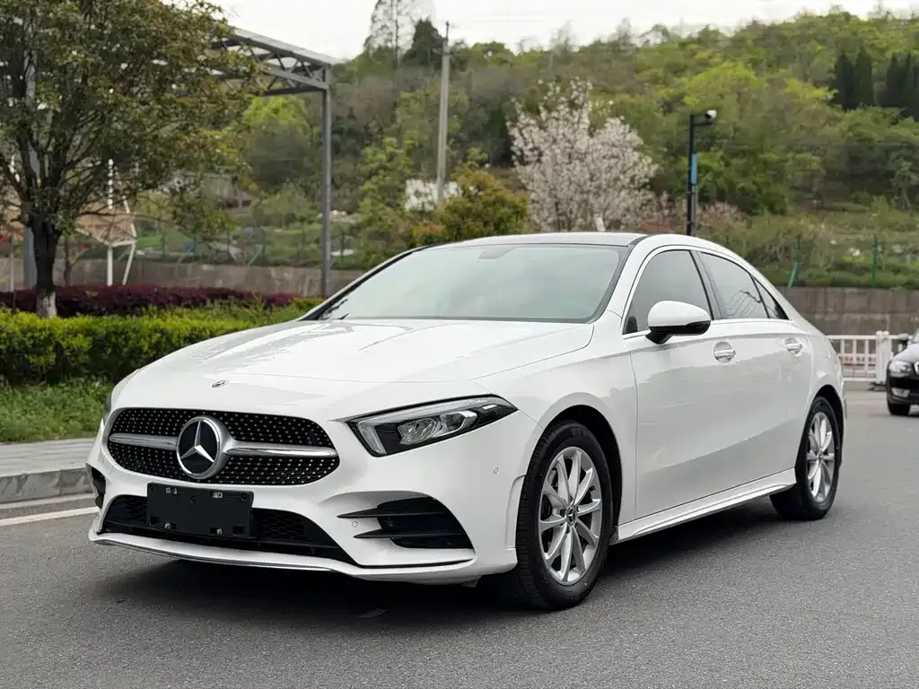 Mercedes-Benz A-Class — фото 1
