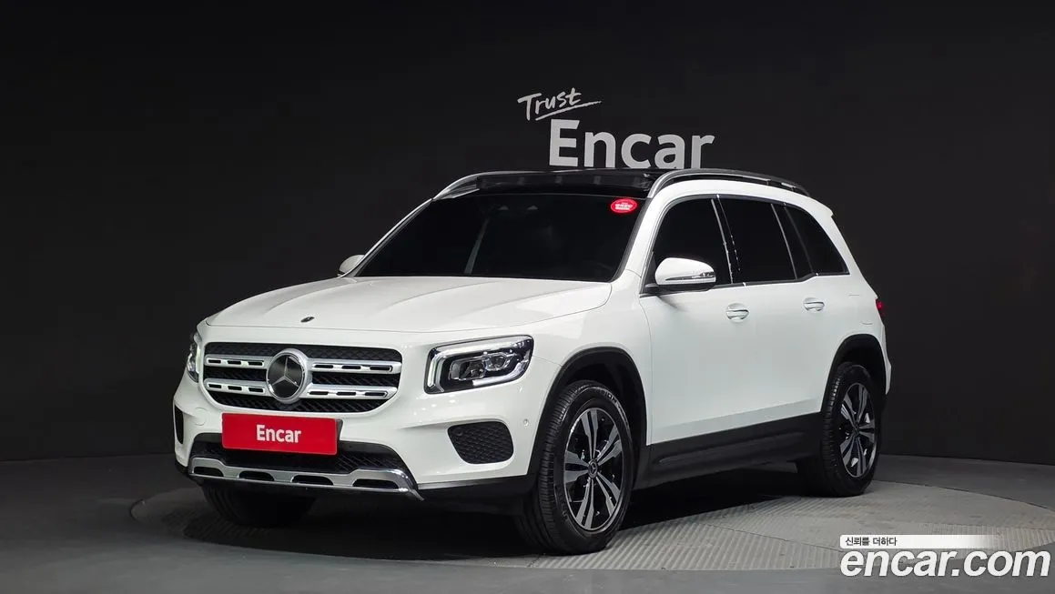 Mercedes-Benz GLB-Class — фото 1