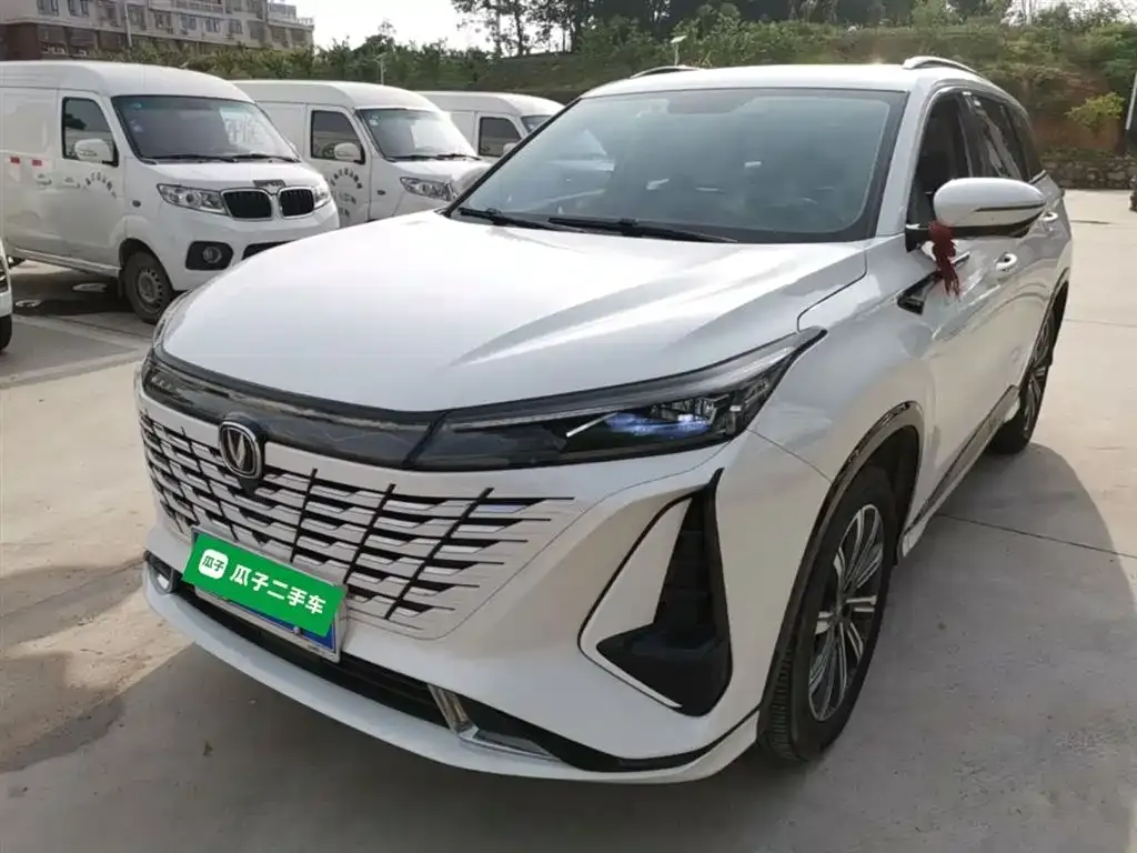 Changan CS75PLUS — фото 1