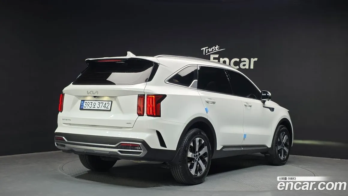 Kia Sorento — фото 6