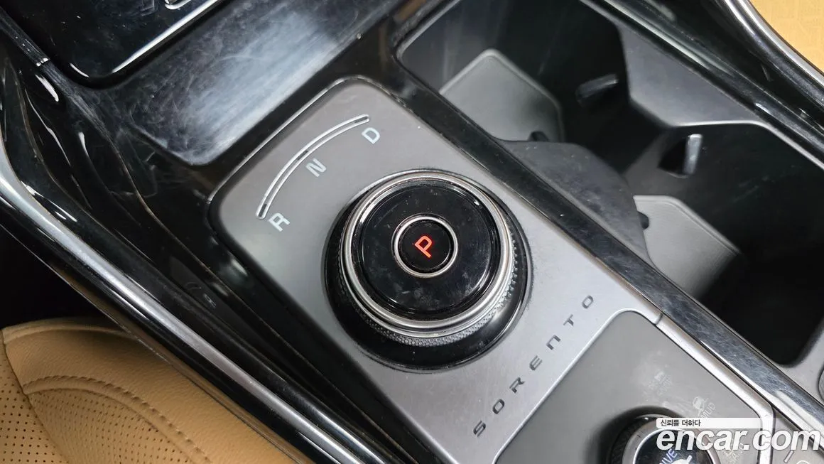 Kia Sorento — фото 4