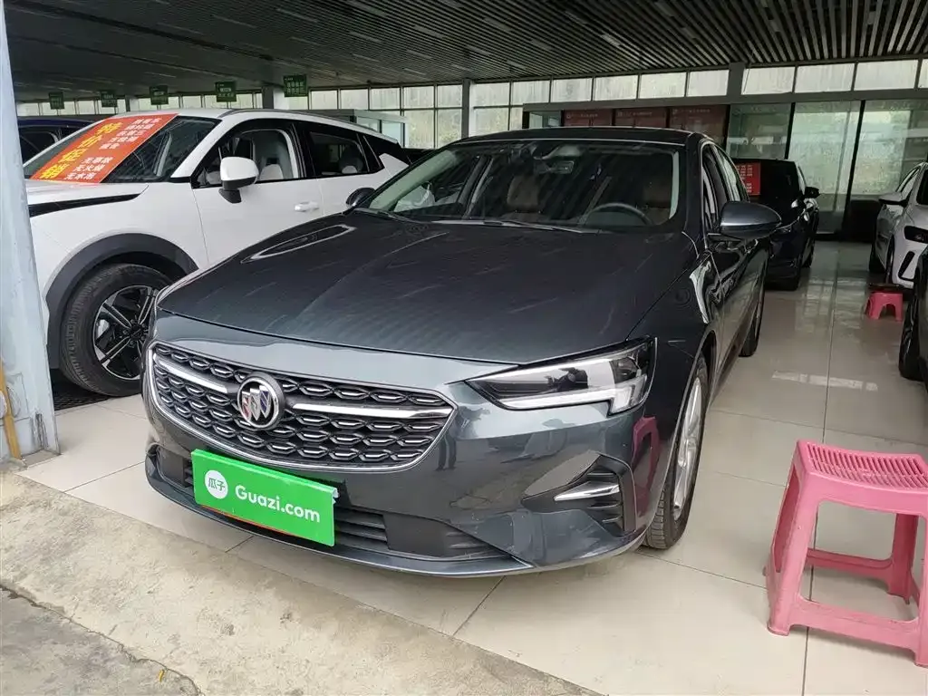 Buick Regal — фото 1