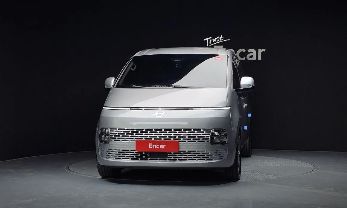 Hyundai Staria — фото 2
