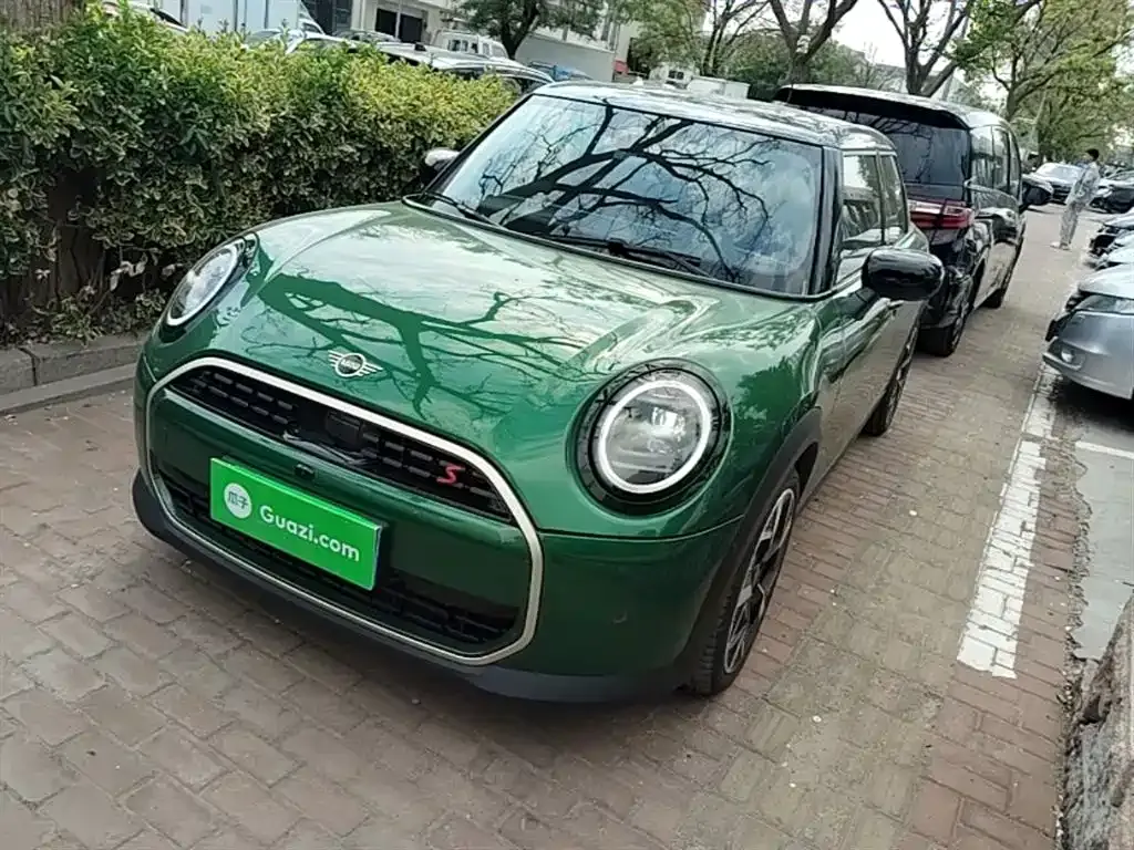 MINI Cooper (3-door) — фото 1