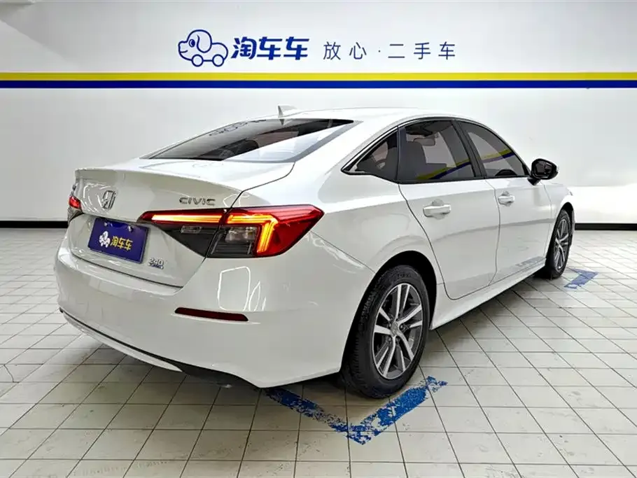 Honda Civic — фото 3