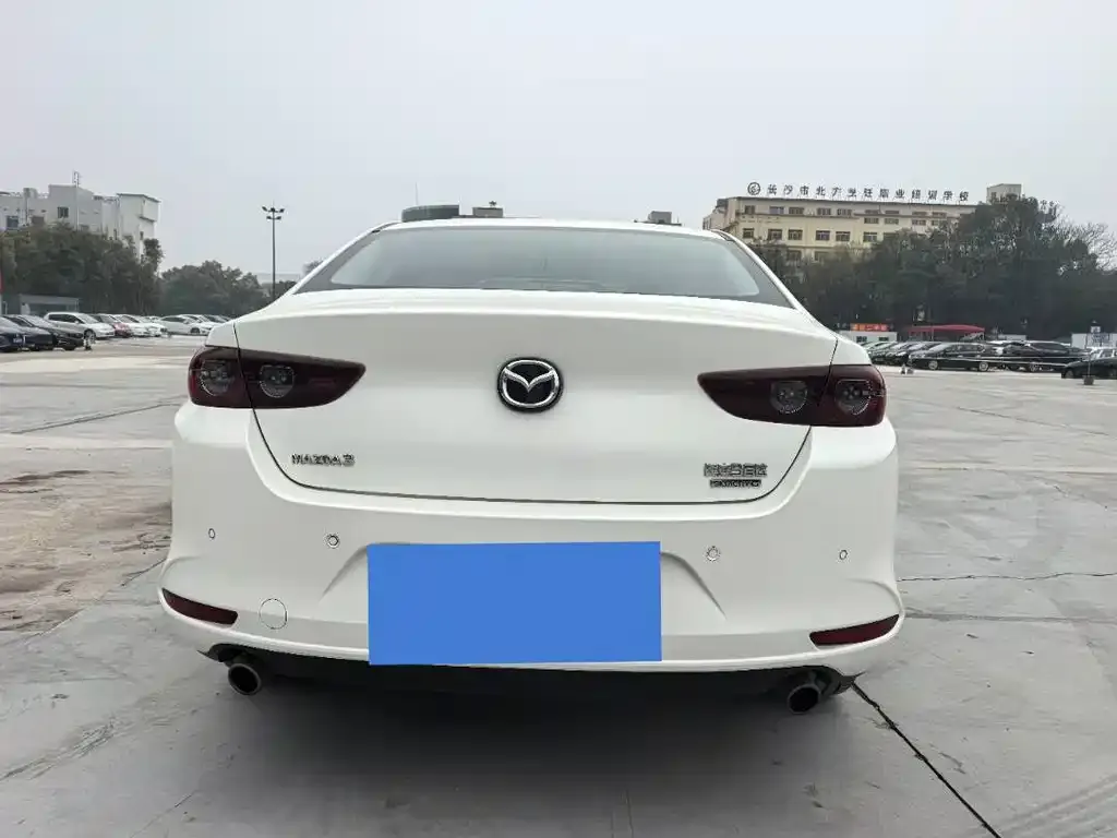 Mazda 3 Axela — фото 2