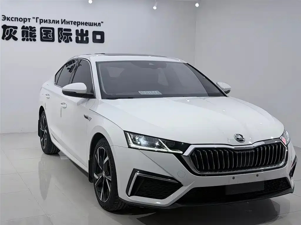 Skoda Octavia — фото 3