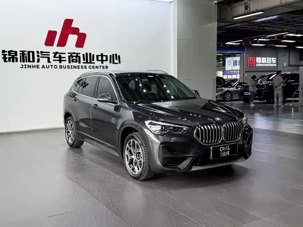 BMW X1 — фото 5