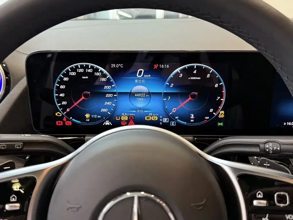 Mercedes-Benz GLA — фото 7