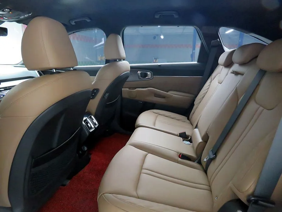 Kia Sorento — фото 3