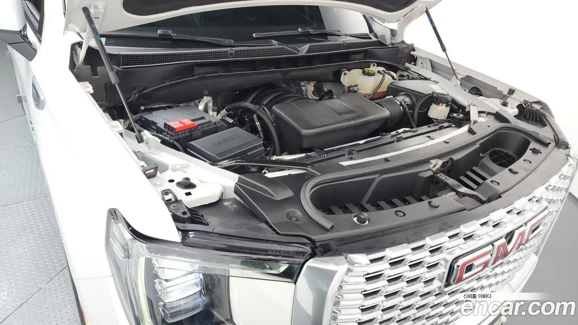 GMC Yukon — фото 7