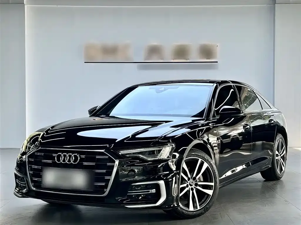 Audi A6L — фото 1