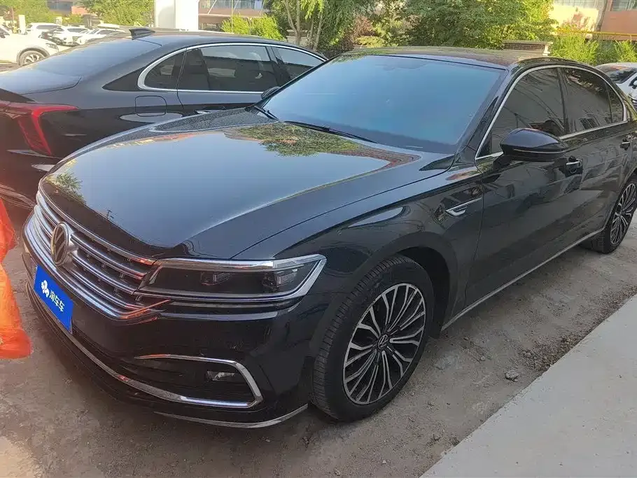 Volkswagen Phideon — фото 1