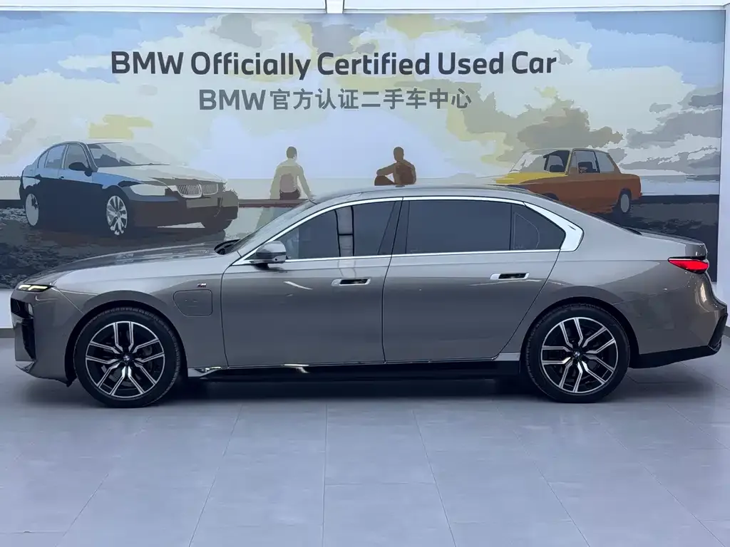 BMW i7 — фото 10