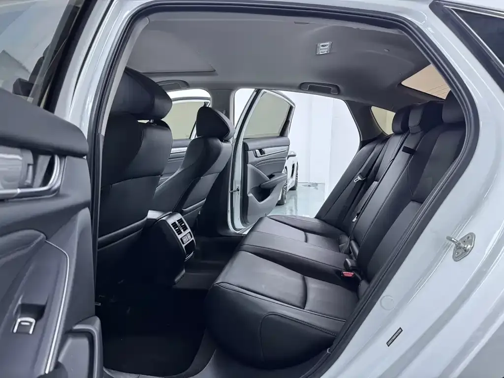 Honda Accord — фото 5
